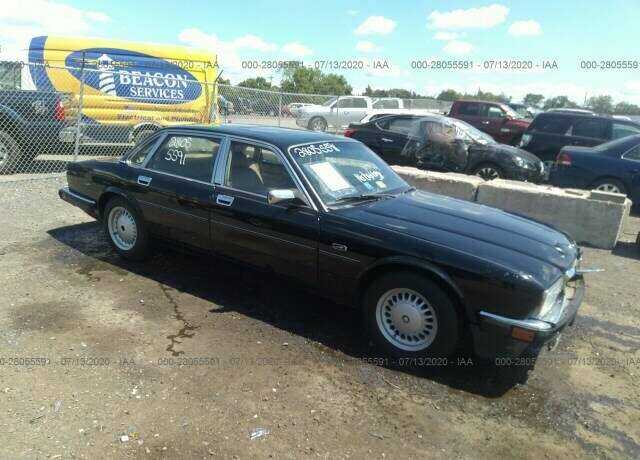 Jaguar XJ6