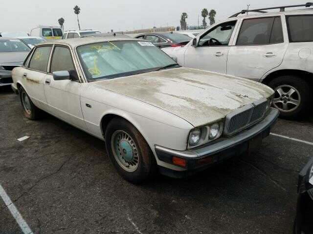 Jaguar XJ6