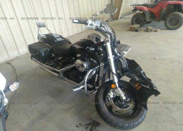 Suzuki VZ800