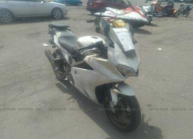 Honda VFR800F (INTERCEPTOR)