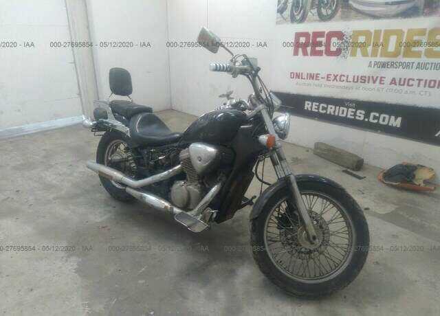 Honda VT600C (SHADOW VLX)