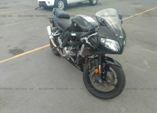 Suzuki SV1000 / SV1000S