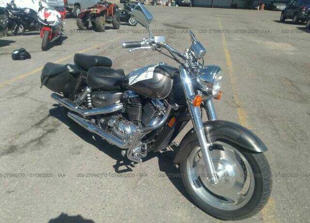 Honda VT1100C2 (SHADOW SABRE)