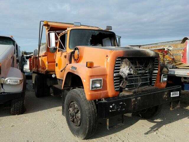 Ford L8000