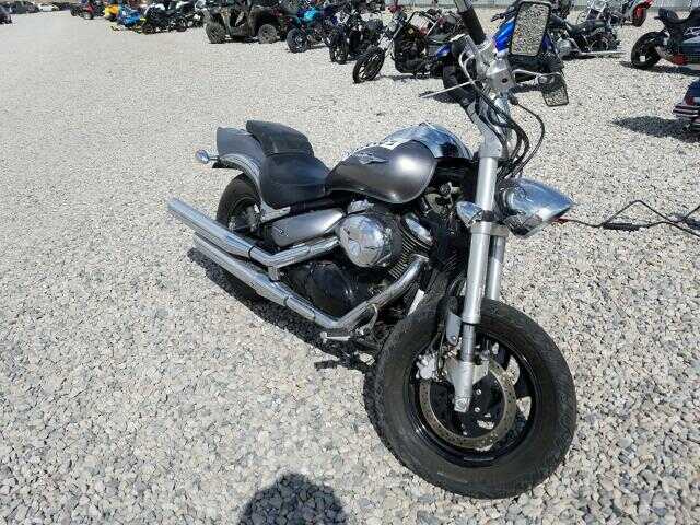 Suzuki VZ800