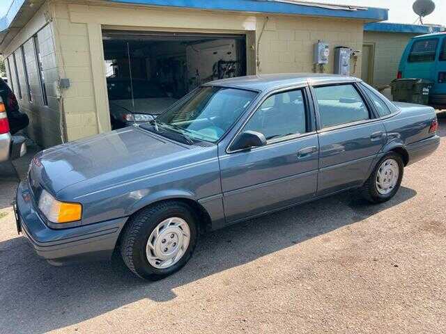 Ford Tempo