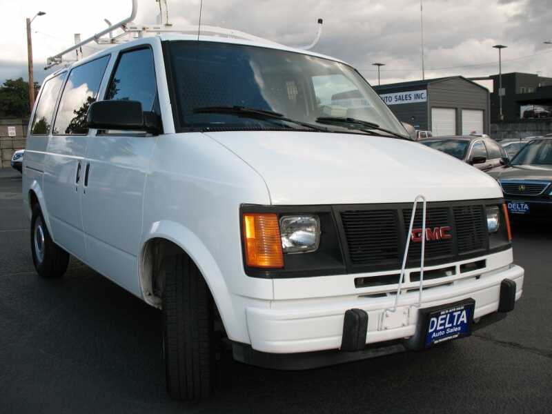 GMC Safari