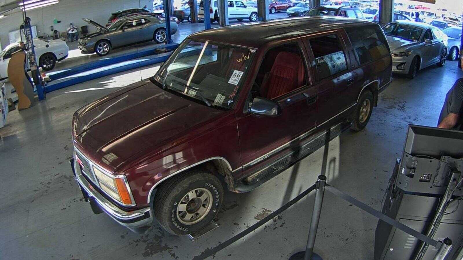 GMC Suburban