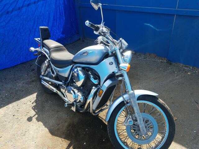 Suzuki VS800