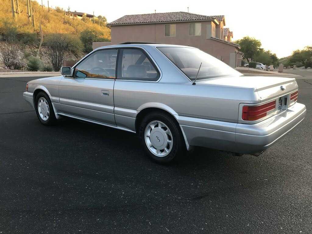 Infiniti M30