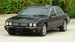 Jaguar XJR