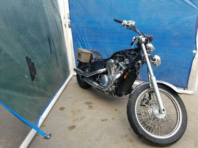 Honda VT600CD (SHADOW VLX DELUXE)