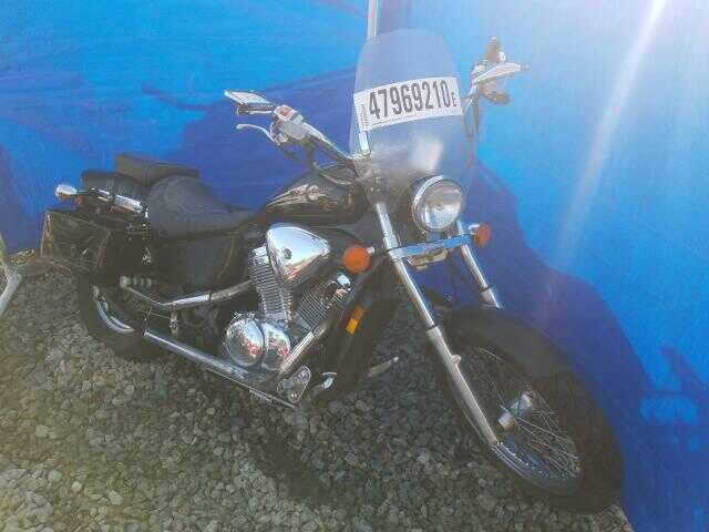 Honda VT600CD (SHADOW VLX DELUXE)
