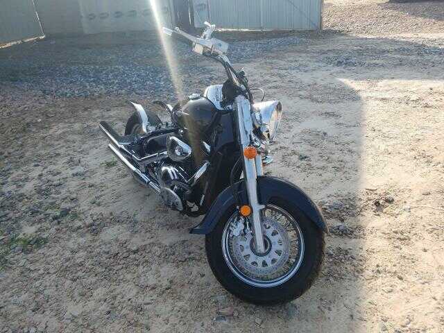 Suzuki VL800/VL800C/VL800T
