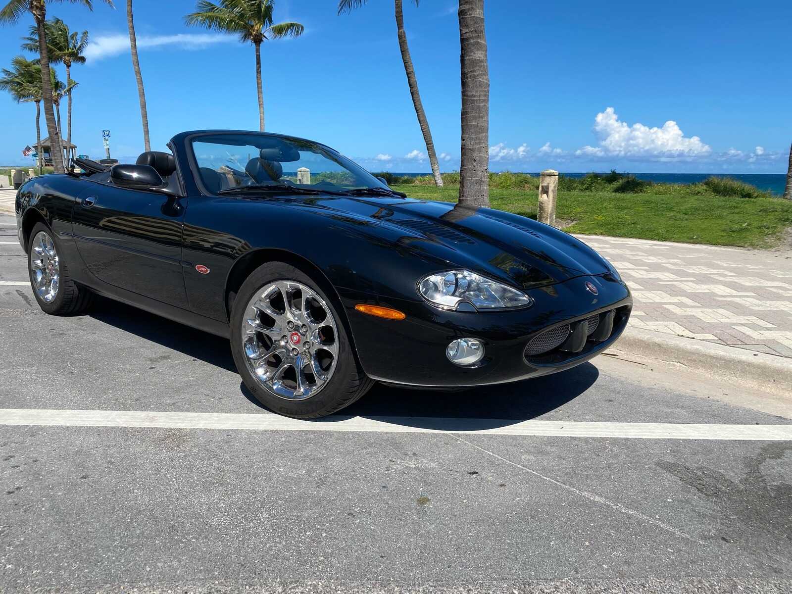 Jaguar XKR