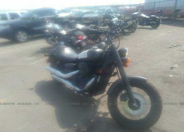 Honda VT750 (Shadow Phantom)