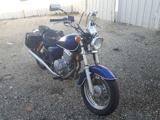 Suzuki GZ250