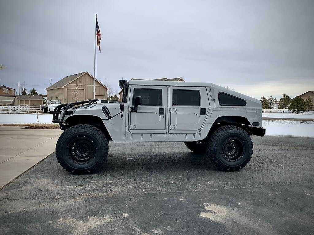 HUMMER H1