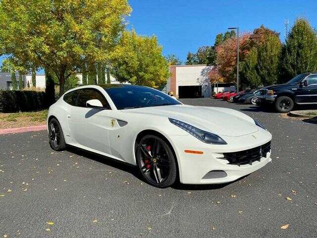 Ferrari FF