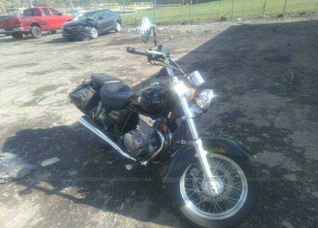 Suzuki GZ250