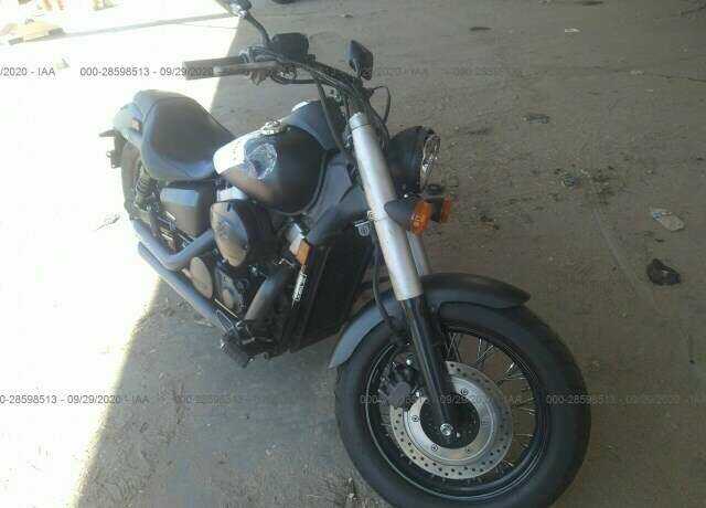 Honda VT750 (Shadow Phantom)