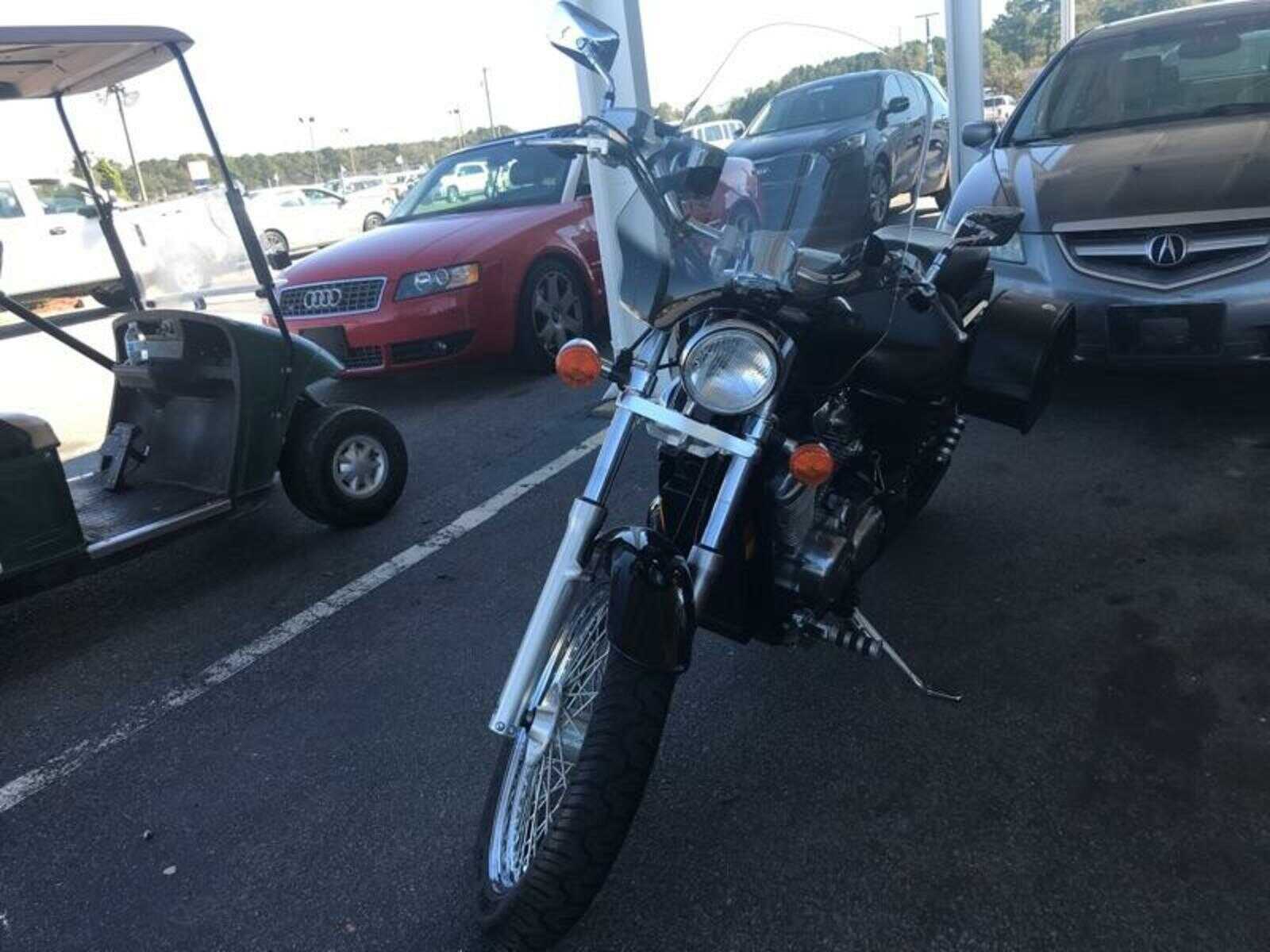 Honda VT600C (SHADOW VLX)