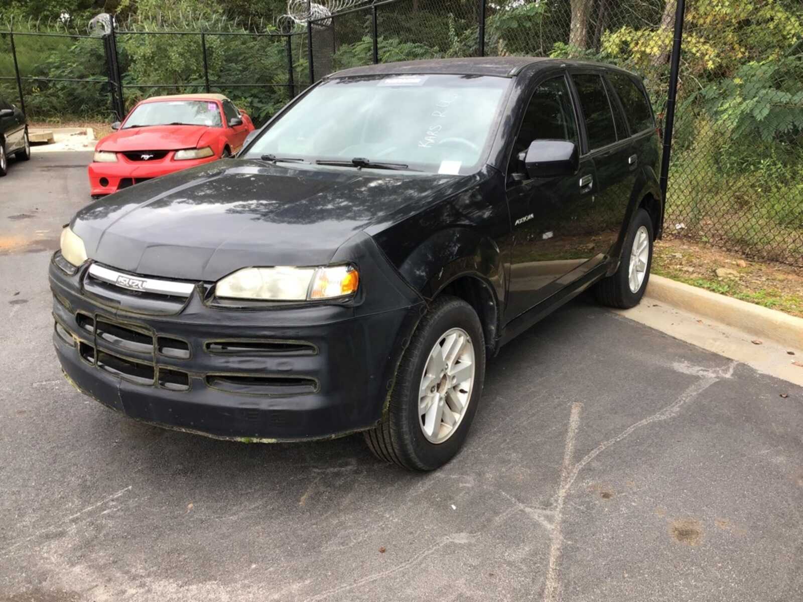 Isuzu Axiom