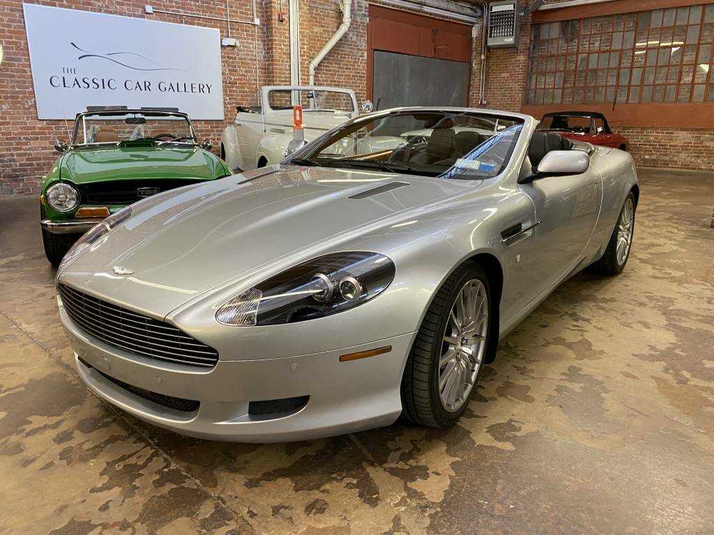 Aston Martin DB9