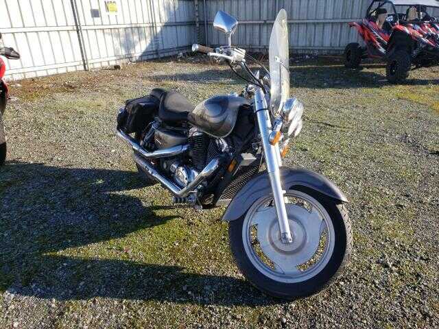 Honda VT1100C2 (SHADOW SABRE)