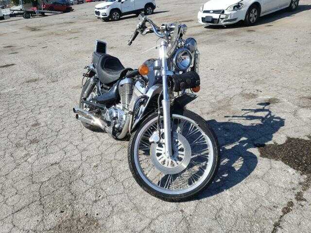Suzuki VS800GL