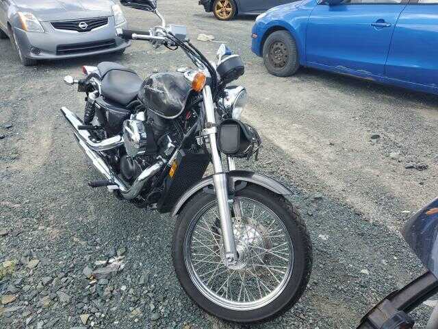 Honda VT750 (Shadow)