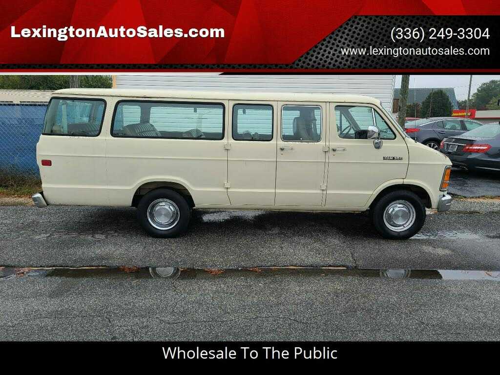 Dodge Ram Wagon