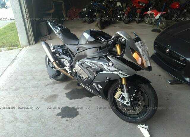 BMW S 1000 RR