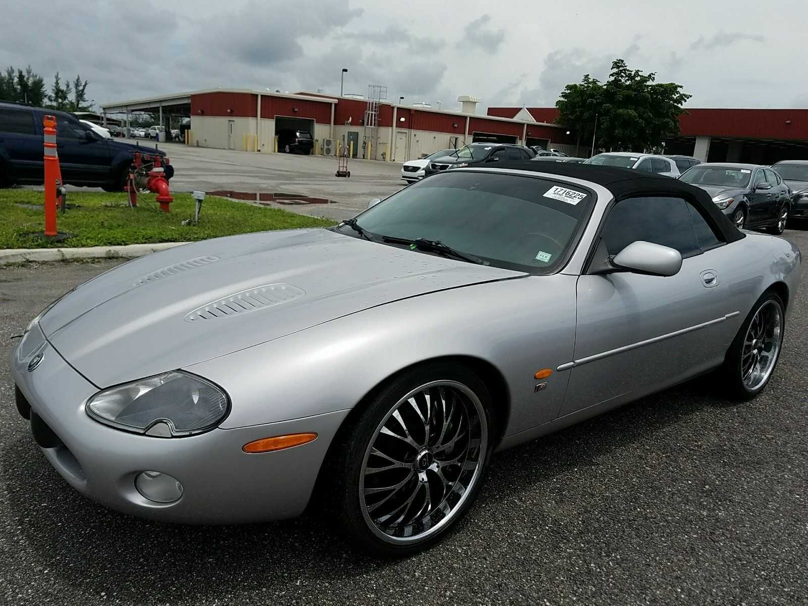 Jaguar XKR
