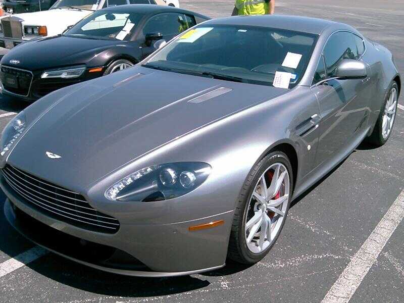 Aston Martin V8 Vantage