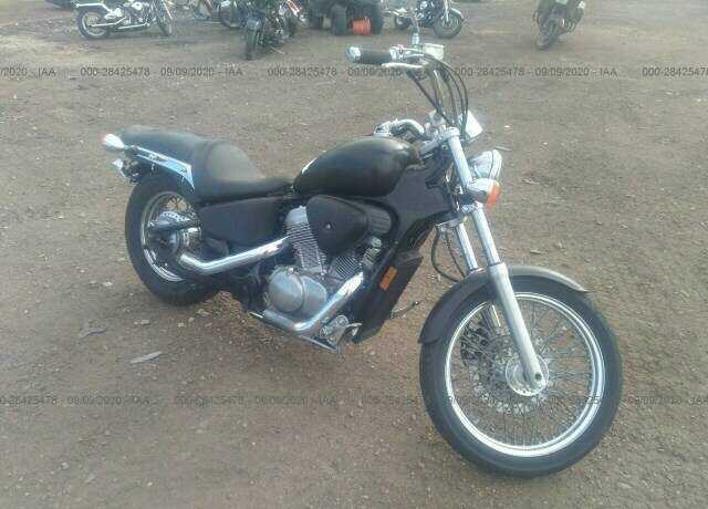 Honda VT600C (SHADOW VLX)