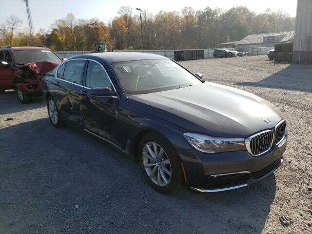 BMW 740i