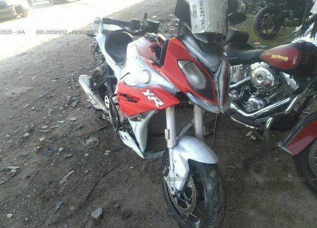 BMW S 1000 XR