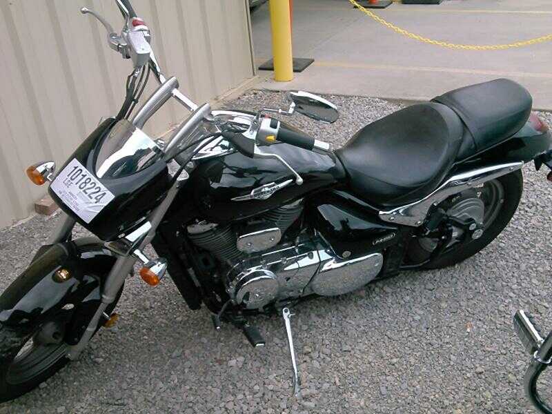 Suzuki VZ800L