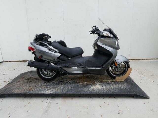 Suzuki AN650A