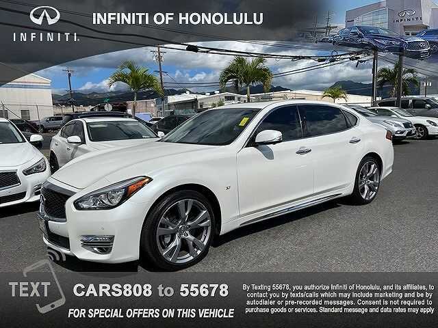 Infiniti Q70L