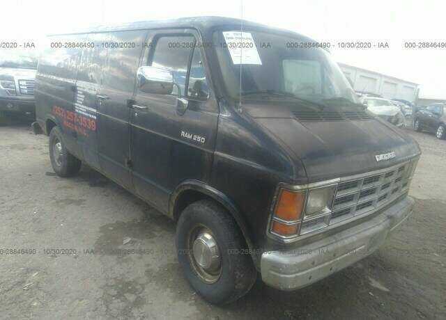 Dodge Ram Van