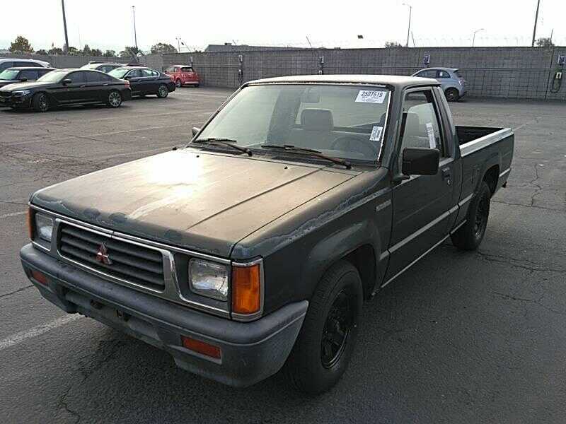 Mitsubishi Mighty Max