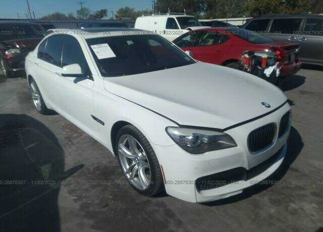 BMW 740i