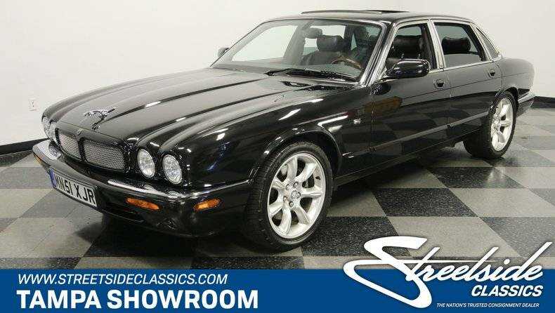 Jaguar XJR