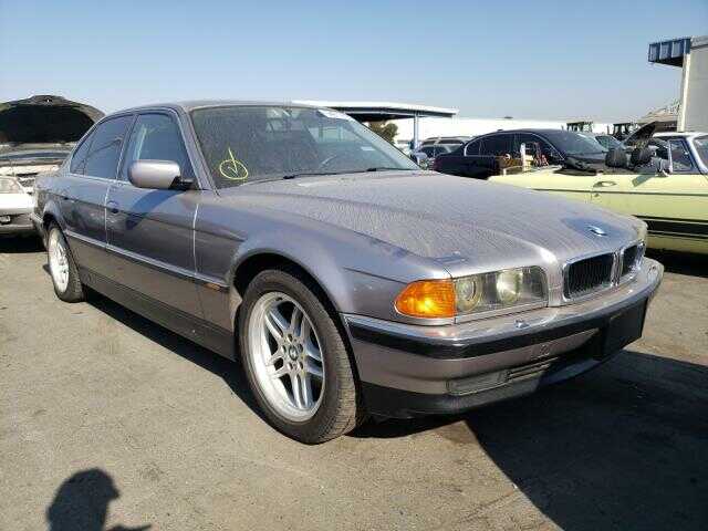 BMW 740i