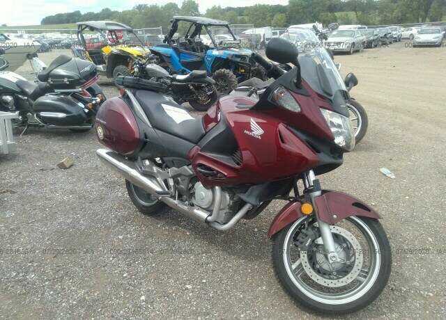 Honda NT700VA/NT700V