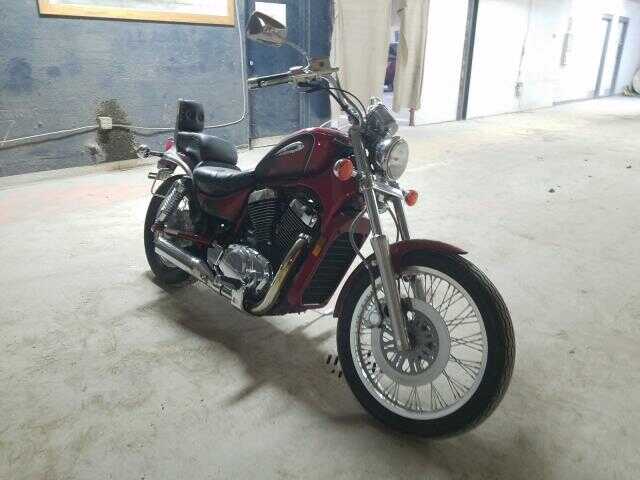 Suzuki VS800