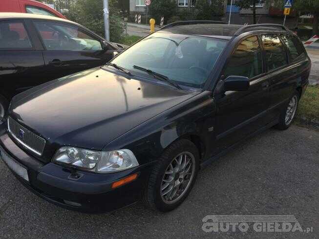 Volvo V40