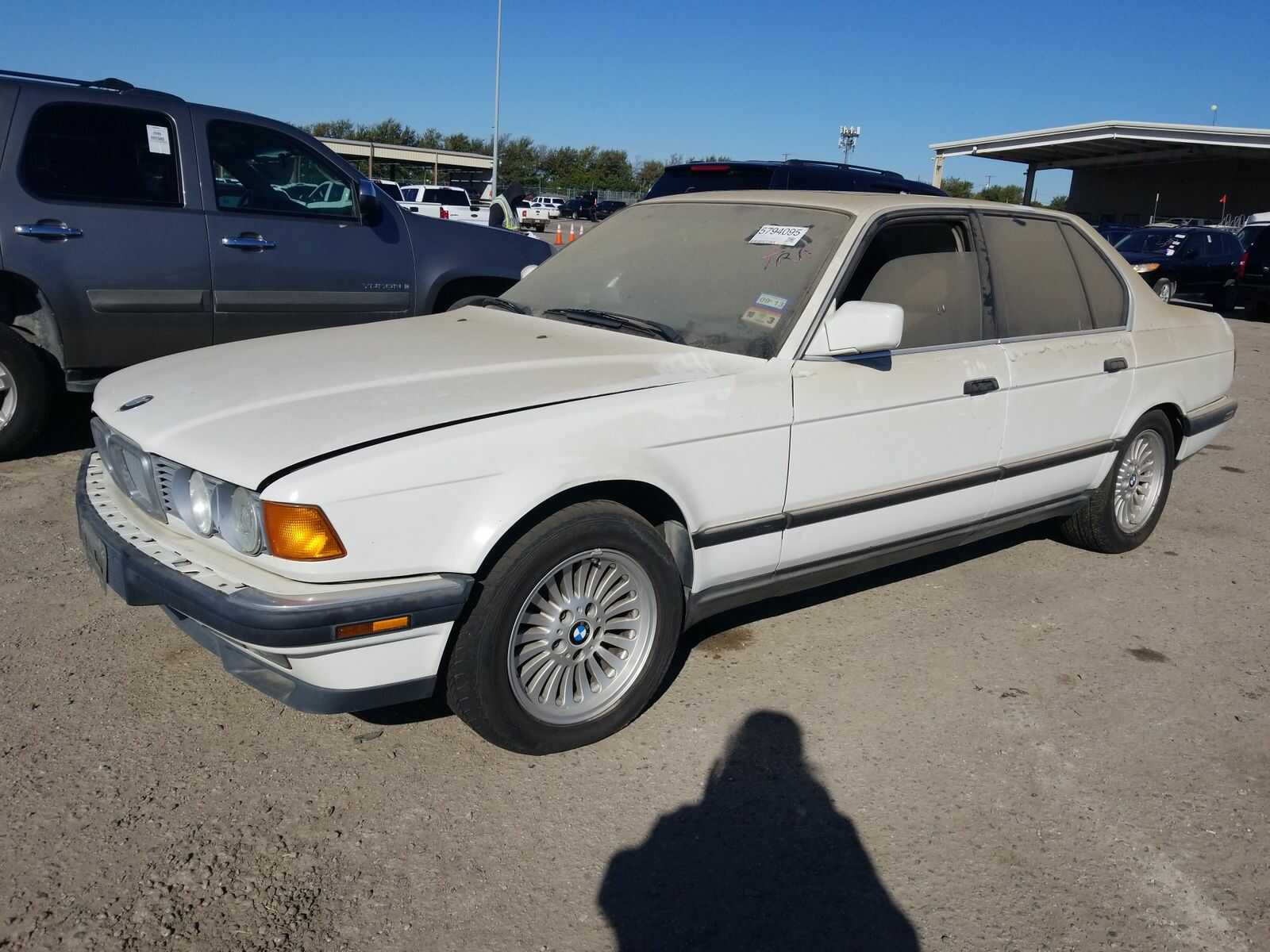 BMW 740i